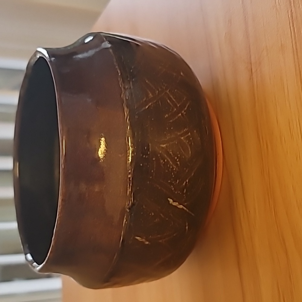 Ceramic pot
